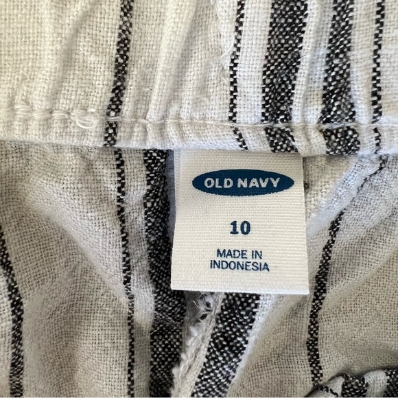 2/$15 Old Navy size 10 black and white stripe paper bag short linen blend - Picture 7 of 8